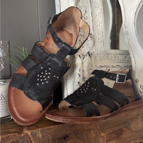 MIZ MOOZ | Fascinate Black Leather Sandals Sz 37(6.5/7US) NWOB - Picture 4 of 8